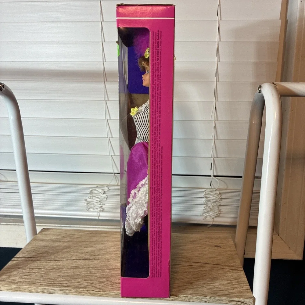 1996 Mattel French Barbie Second Edition Dolls of the World